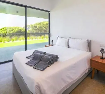 Sleeps 10 Pool Air Con T607982 Villa