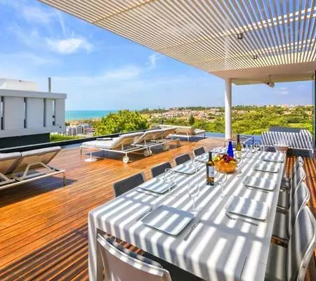 Sleeps 10 Pool Air Con T607982 Vale do Lobo