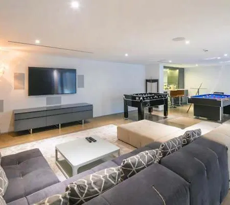 Villa Sleeps 10 Pool Air Con T607982 Vale do Lobo